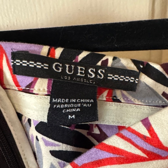 GUESS - Picture 2 of 6